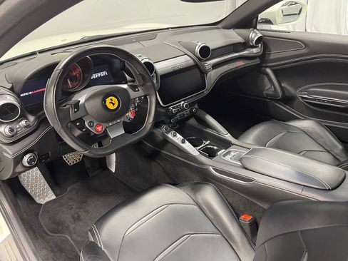 Used 2020 Ferrari GTC4Lusso T RWD image 21