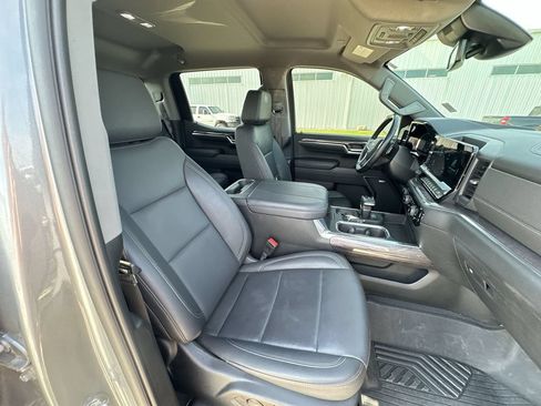 Certified 2024 Chevrolet Silverado 1500 LTZ AWD/4WD image 27