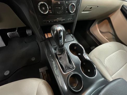 Used 2019 Ford Explorer FWD image 14