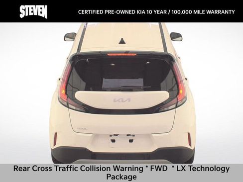 Used 2025 Kia Soul LX w/ LX Technology Package FWD image 6