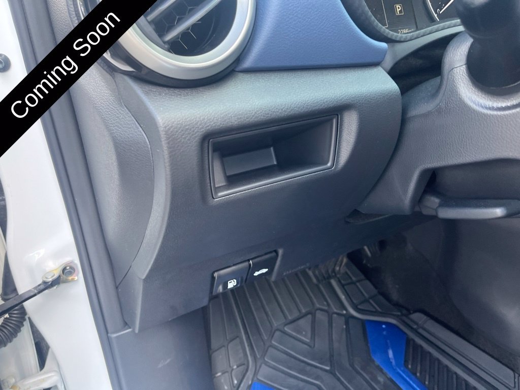 Used 2025 Nissan Versa SV w/ Trunk Package FWD image 11