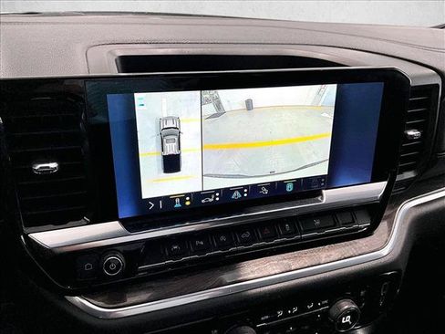 Used 2022 Chevrolet Silverado 1500 LTZ RWD image 23