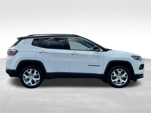 Used 2022 Jeep Compass Limited AWD/4WD image 8