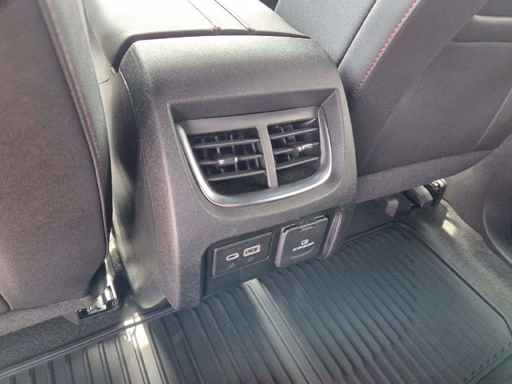 Used 2024 Chevrolet Blazer RS w/ Enhanced Convenience Package FWD image 8