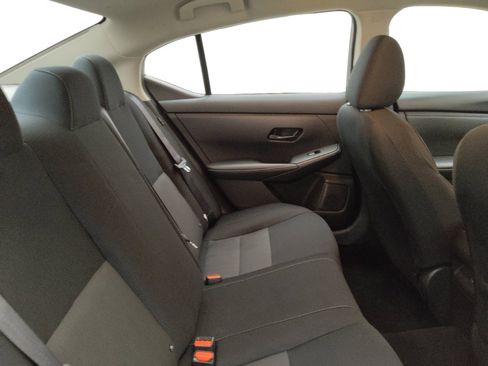 Used 2025 Nissan Sentra SV FWD image 19