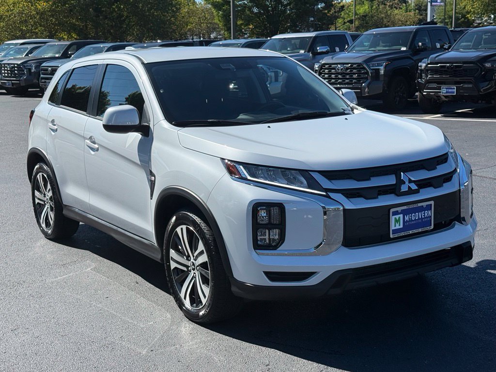 Used 2025 Mitsubishi Outlander Sport ES AWD/4WD image 12