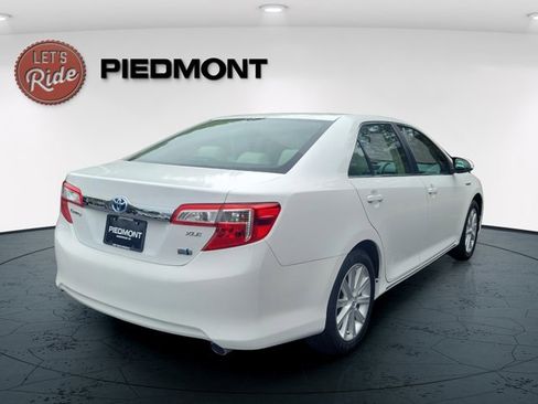 Used 2013 Toyota Camry XLE FWD image 6