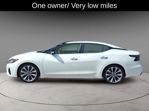 Used 2023 Nissan Maxima Platinum w/ Sport Mat Group FWD image 2