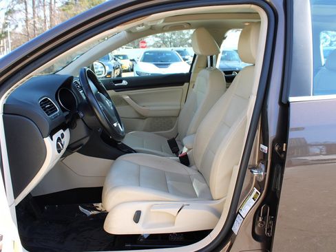 Used 2014 Volkswagen Jetta TDI image 15