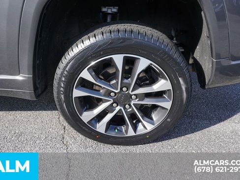 Used 2023 Jeep Grand Cherokee L Overland w/ Luxury Tech Group IV image 18