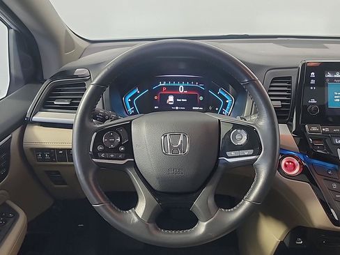 Certified 2022 Honda Odyssey Touring image 22