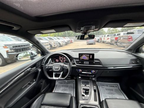 Used 2018 Audi SQ5 Premium Plus w/ S Sport Package AWD/4WD image 18