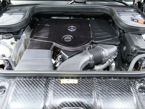 Used 2024 Mercedes-Benz GLE 350 4MATIC image 32