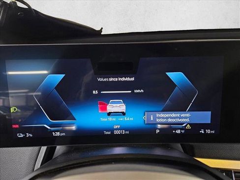 New 2026 BMW iX xDrive45 image 10