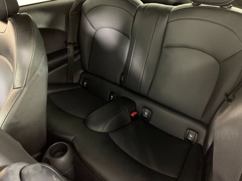 Used 2019 MINI Cooper S w/ Premium Package FWD image 31