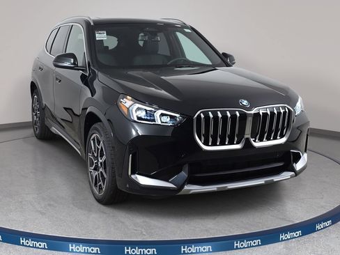 New 2026 BMW X1 xDrive28i w/ Convenience Package AWD/4WD image 3