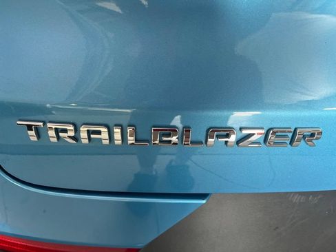 Used 2025 Chevrolet TrailBlazer LS w/ LS Convenience Package FWD image 44