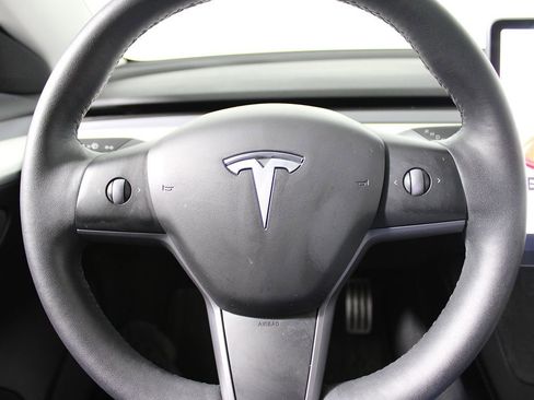 Used 2021 Tesla Model 3 Performance image 11