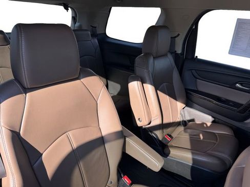 Used 2017 GMC Acadia Limited SLT image 18