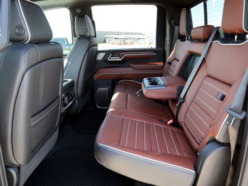 New 2025 GMC Sierra 2500 Denali Ultimate image 7