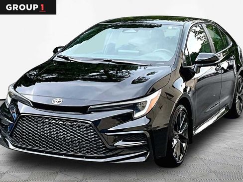 Used 2026 Toyota Corolla SE FWD image 1