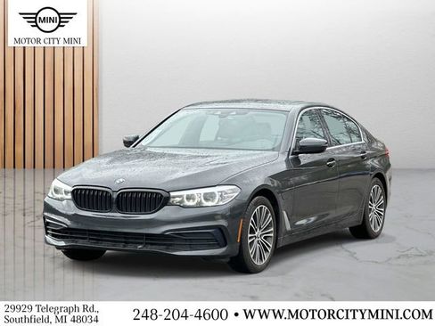 Used 2020 BMW 530e xDrive AWD/4WD image 8