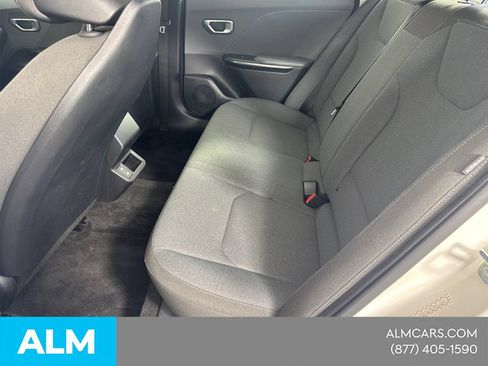 Used 2025 Kia K4 FWD image 23