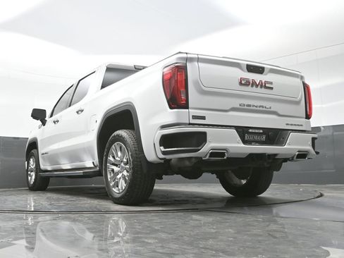 Used 2022 GMC Sierra 1500 Denali image 19