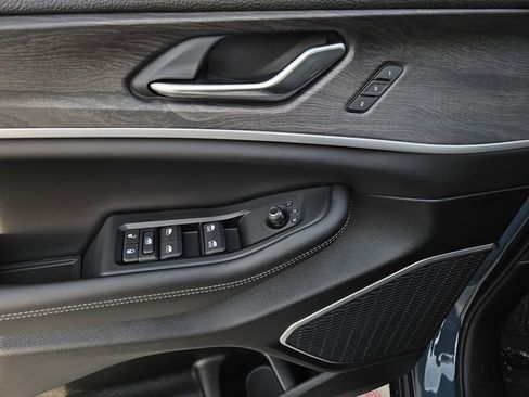 New 2026 Jeep Grand Cherokee L Limited w/ Limited Altitude Package RWD image 13