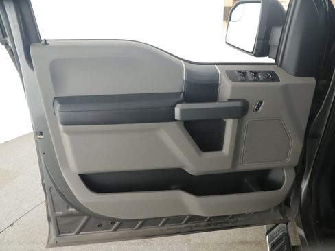 Used 2016 Ford F150 XLT w/ Equipment Group 302A Luxury image 16