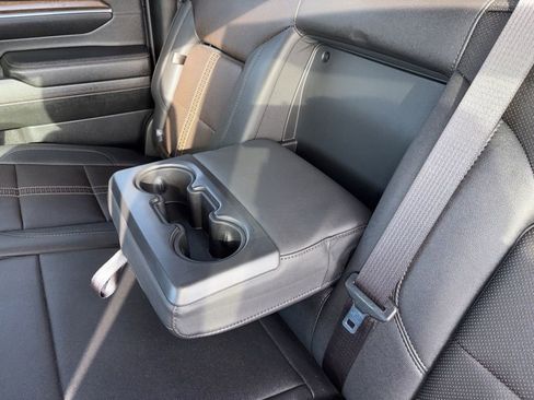 Used 2024 Chevrolet Silverado 2500 High Country w/ High Country Premium Package AWD/4WD image 35