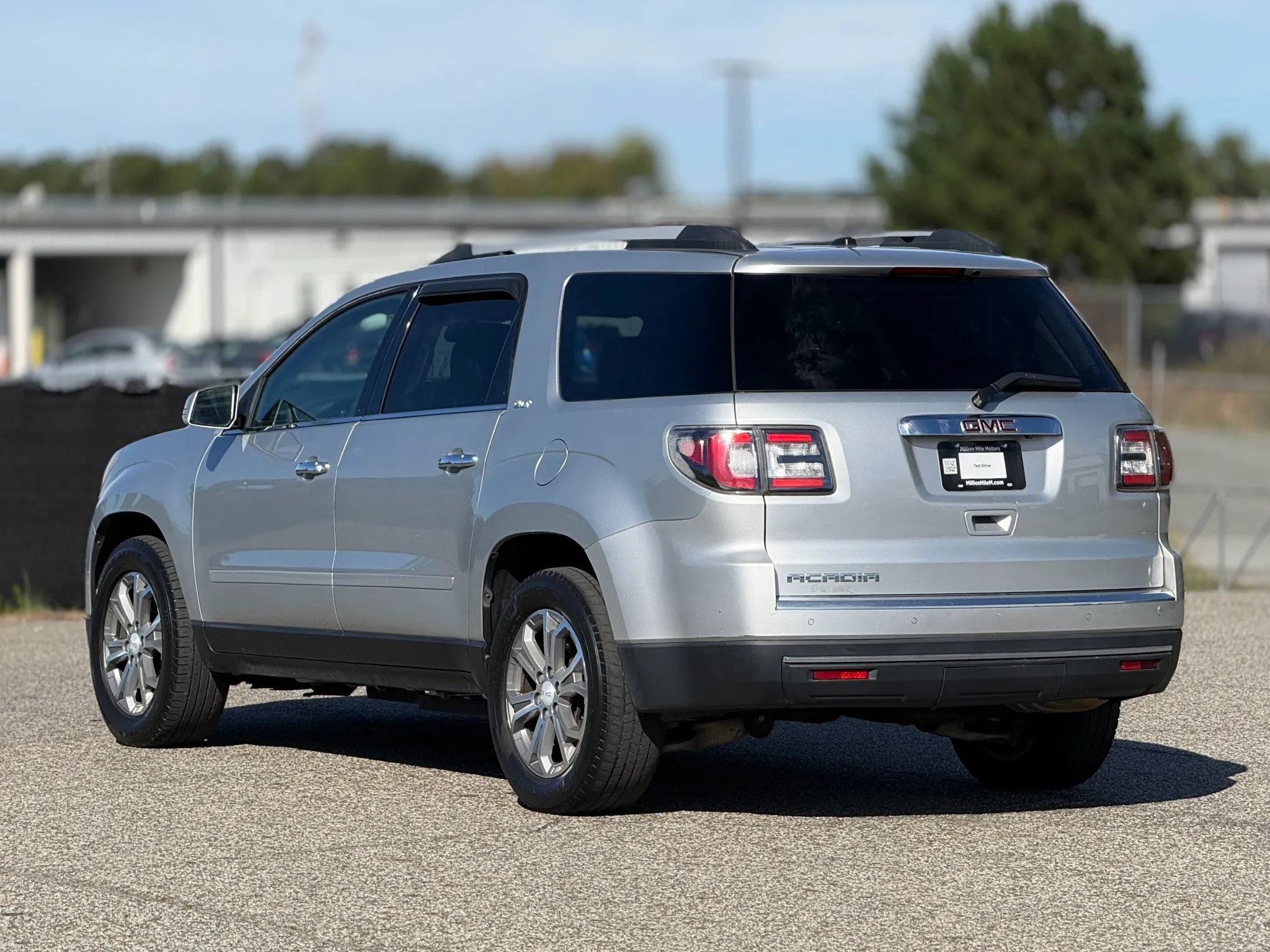Used 2015 GMC Acadia SLT FWD image 10