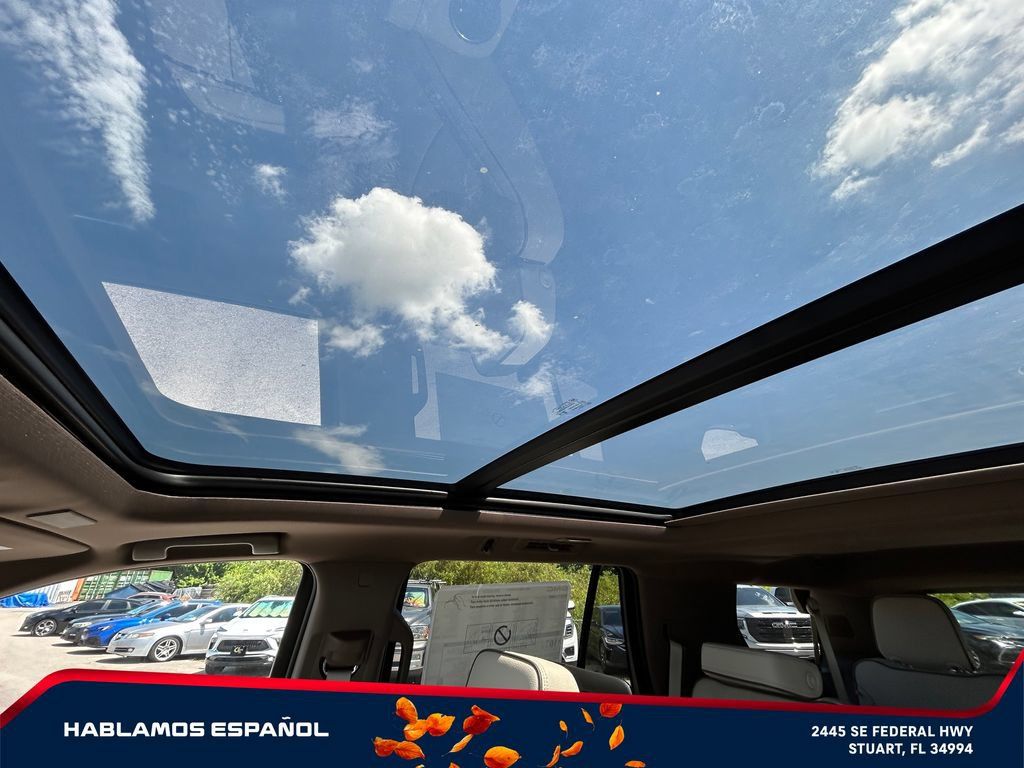 New 2026 GMC Yukon Denali w/ Denali Reserve Package AWD/4WD image 35