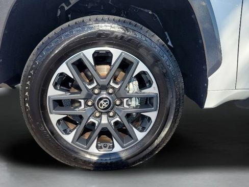 Certified 2025 Toyota Tundra Limited AWD/4WD image 25