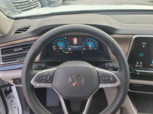 New 2026 Volkswagen Atlas SE FWD image 28