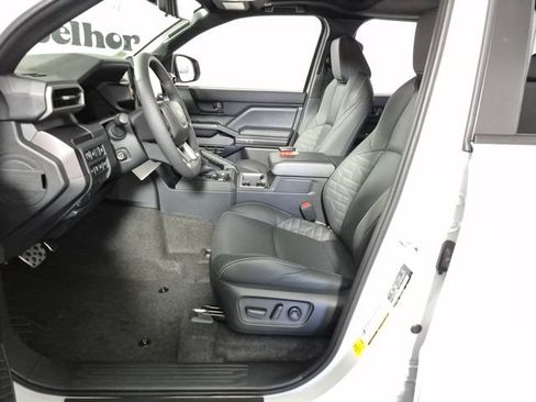 New 2026 Toyota 4Runner TRD Sport Premium AWD/4WD image 9