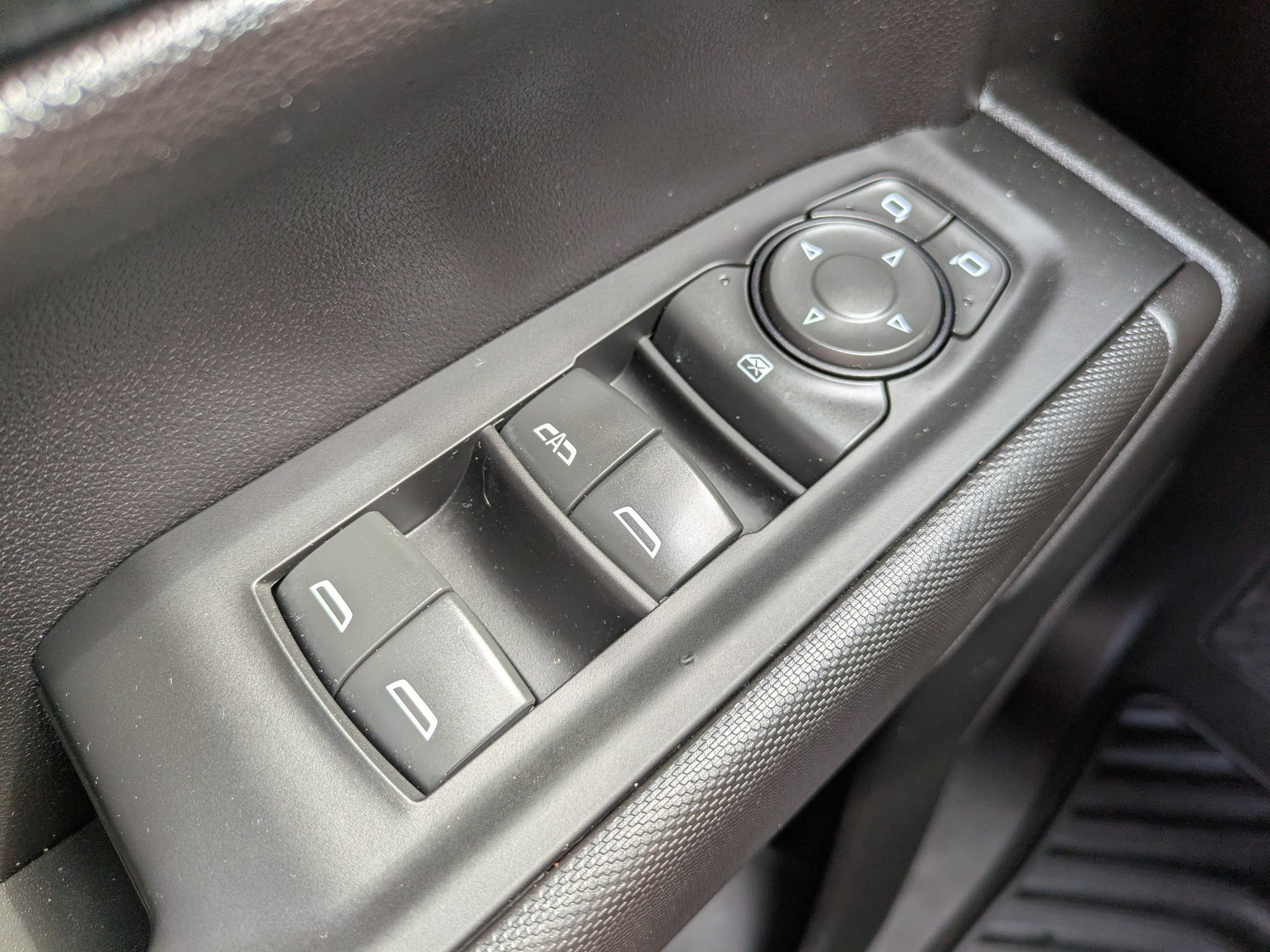 Used 2024 Chevrolet Silverado 1500 Custom AWD/4WD image 23