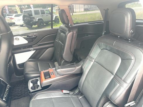 Used 2020 Lincoln Aviator Reserve w/ Equipment Group 201A AWD/4WD image 8