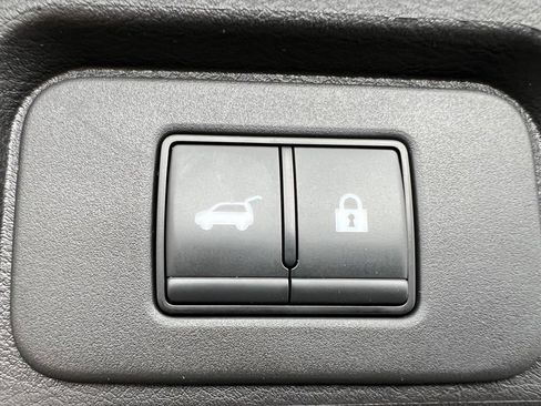 Certified 2026 Nissan Rogue SV AWD/4WD image 19