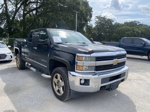 Used 2015 Chevrolet Silverado 2500 LTZ AWD/4WD image 2