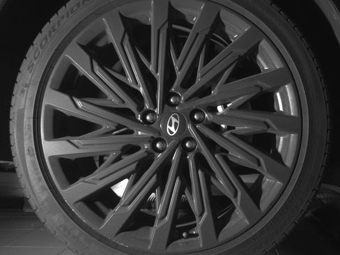 Used 2025 Hyundai Santa Fe Calligraphy FWD image 18