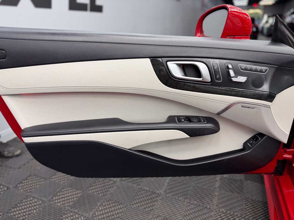 Used 2017 Mercedes-Benz SL 550 w/ Driver Assistance Package image 36