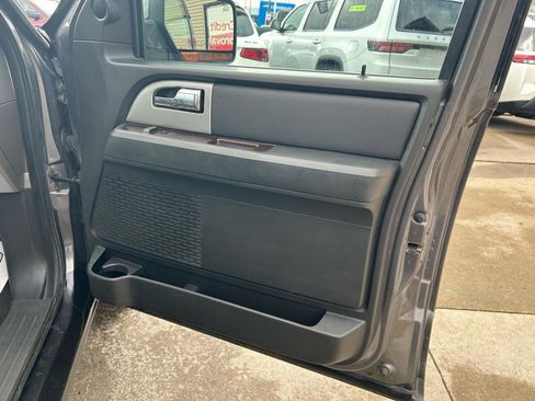 Used 2010 Ford Expedition EL Limited image 18