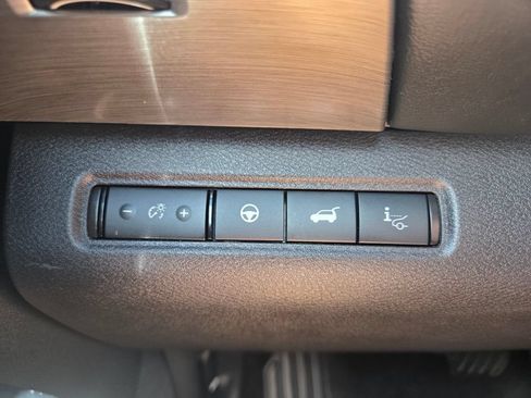 Used 2025 Nissan Pathfinder Platinum w/ Cargo Package FWD image 12