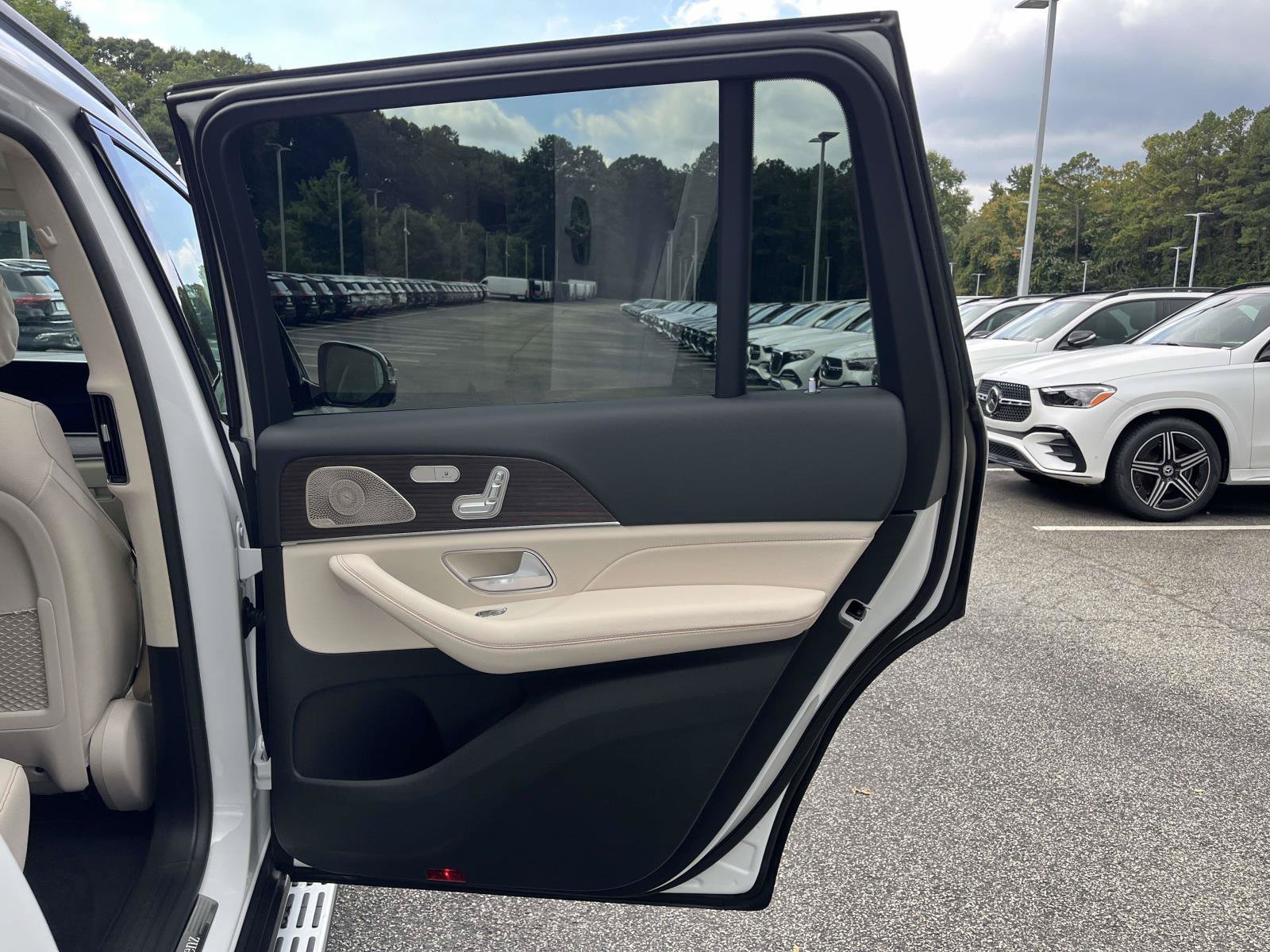New 2027 Mercedes-Benz GLS 450 4MATIC image 46