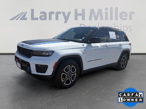 Used 2023 Jeep Grand Cherokee Trailhawk w/ Advanced Protech Group II AWD/4WD image 1