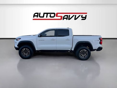 Used 2024 Chevrolet Colorado ZR2 w/ Technology Package AWD/4WD image 4