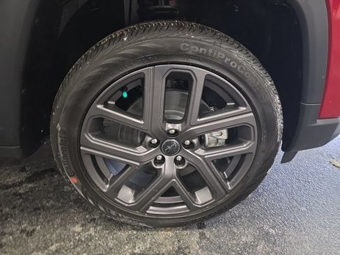 New 2026 Jeep Compass Latitude AWD/4WD image 11