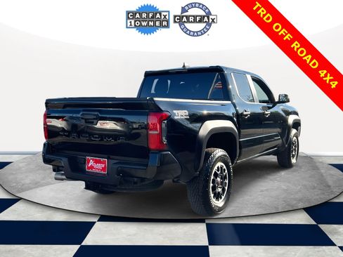 Used 2024 Toyota Tacoma TRD Off-Road image 6