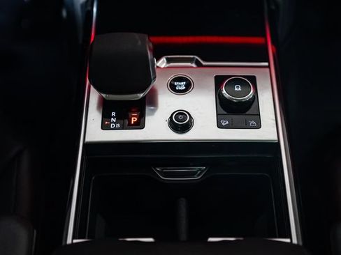 Used 2023 Land Rover Range Rover SE AWD/4WD image 19